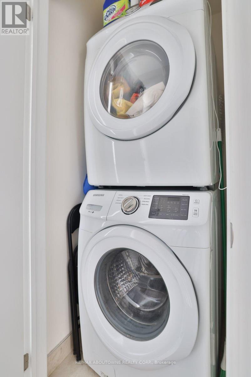 1133 Duignan Crescent, Milton, ON - Indoor Photo Showing Laundry Room