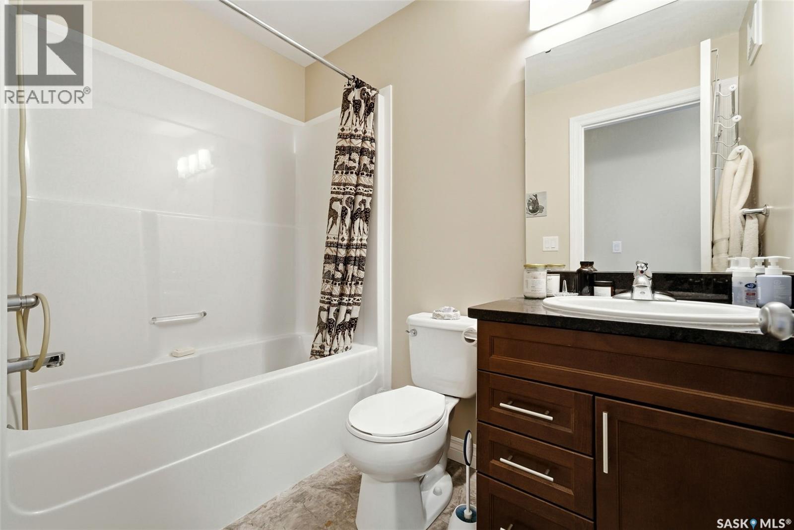 214 3630 Haughton Road E, Regina, SK - Indoor Photo Showing Bathroom