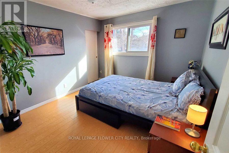 89 Barbara Crescent, Kitchener, ON - Indoor Photo Showing Bedroom