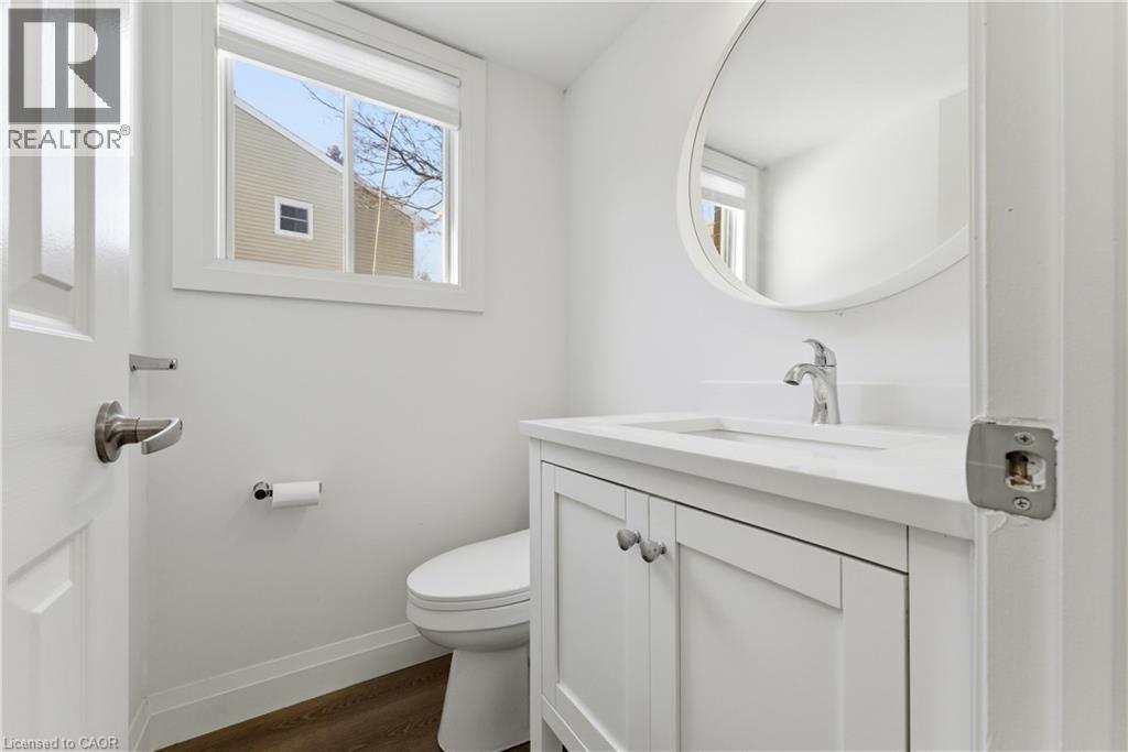 16 Thornbush Crescent, Waterloo, ON - Indoor Photo Showing Bathroom