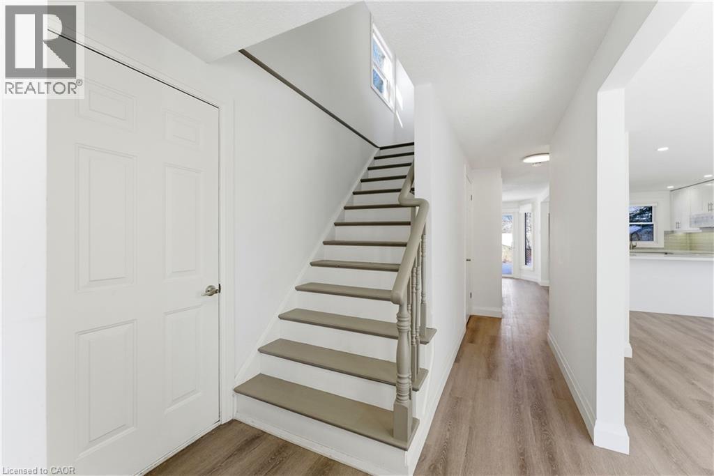 16 Thornbush Crescent, Waterloo, ON - Indoor Photo Showing Other Room