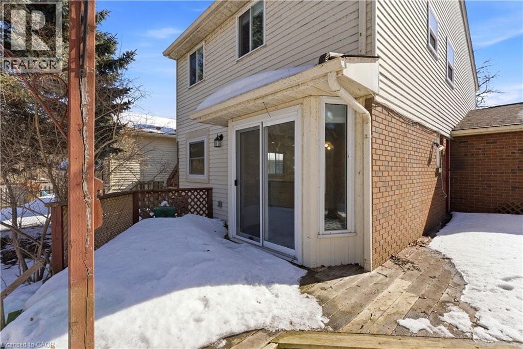 16 Thornbush Crescent, Waterloo, ON - Outdoor With Exterior