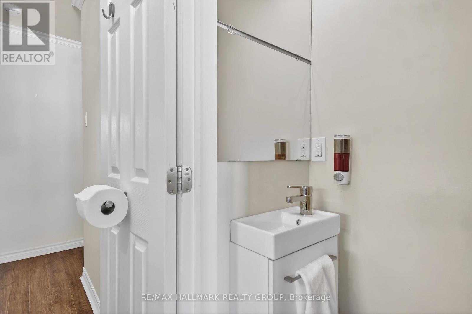 2160 Lambeth Walk, Ottawa, ON - Indoor Photo Showing Bathroom