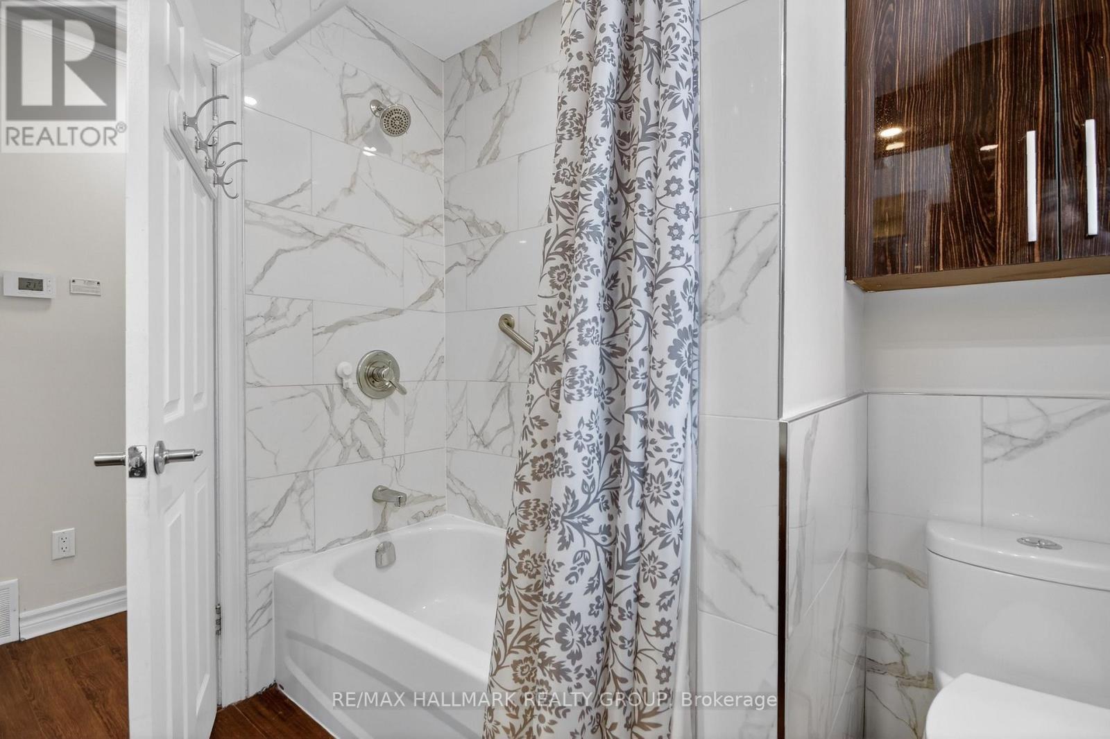 2160 Lambeth Walk, Ottawa, ON - Indoor Photo Showing Bathroom