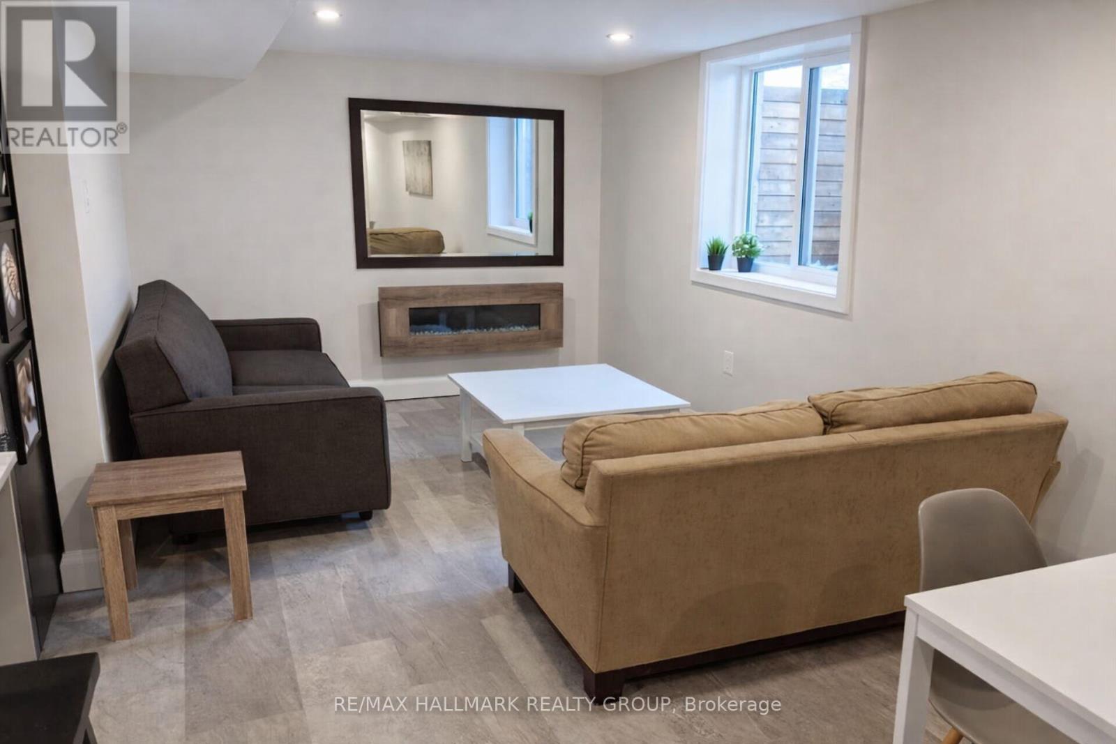 2160 Lambeth Walk, Ottawa, ON - Indoor With Fireplace