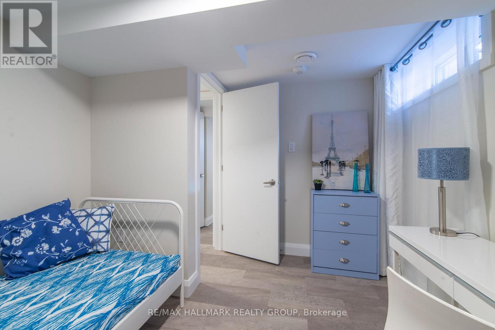 2160 Lambeth Walk, Ottawa, ON - Indoor Photo Showing Bedroom