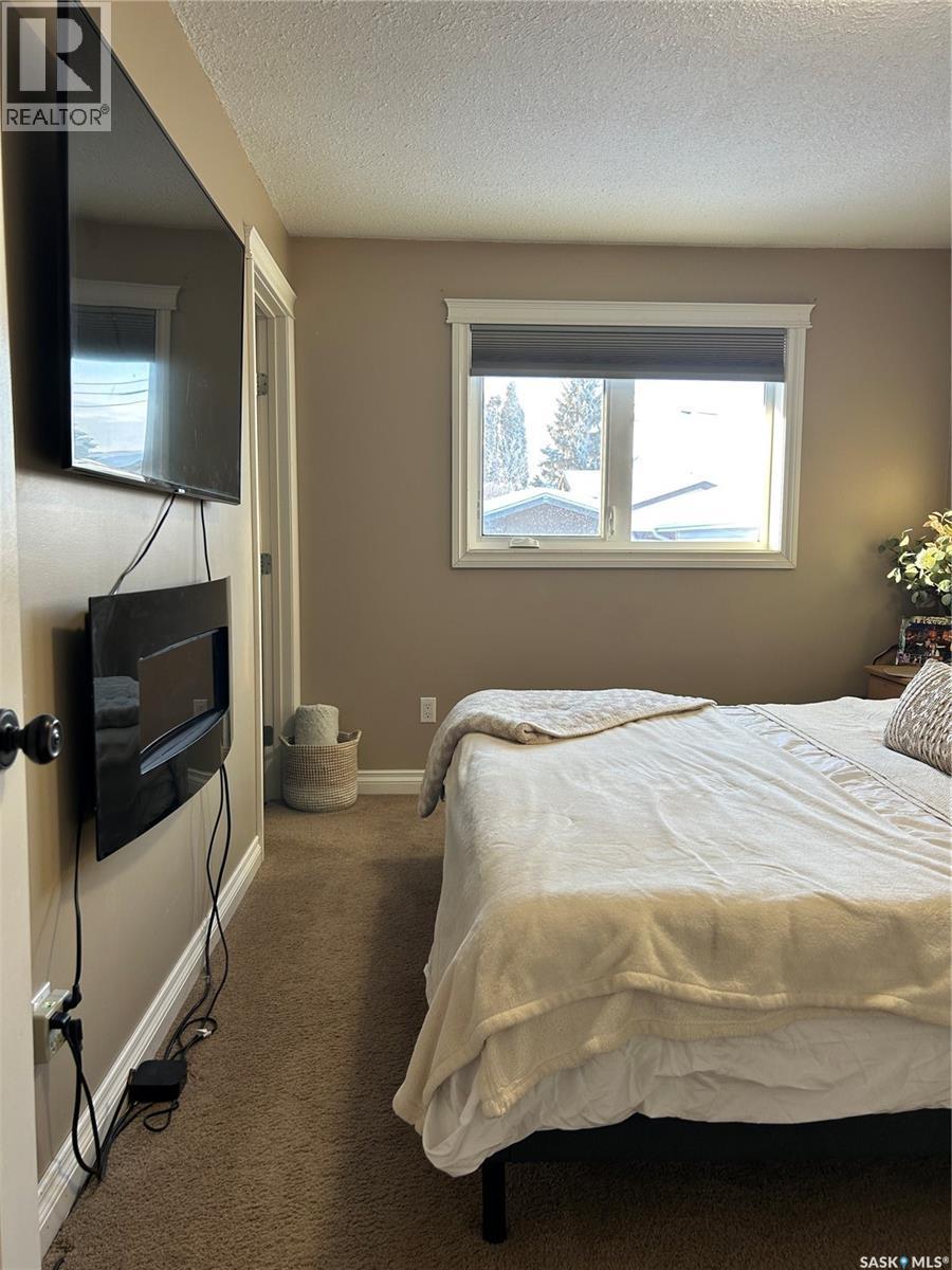 816 8Th Avenue, Rosthern, SK - Indoor Photo Showing Bedroom