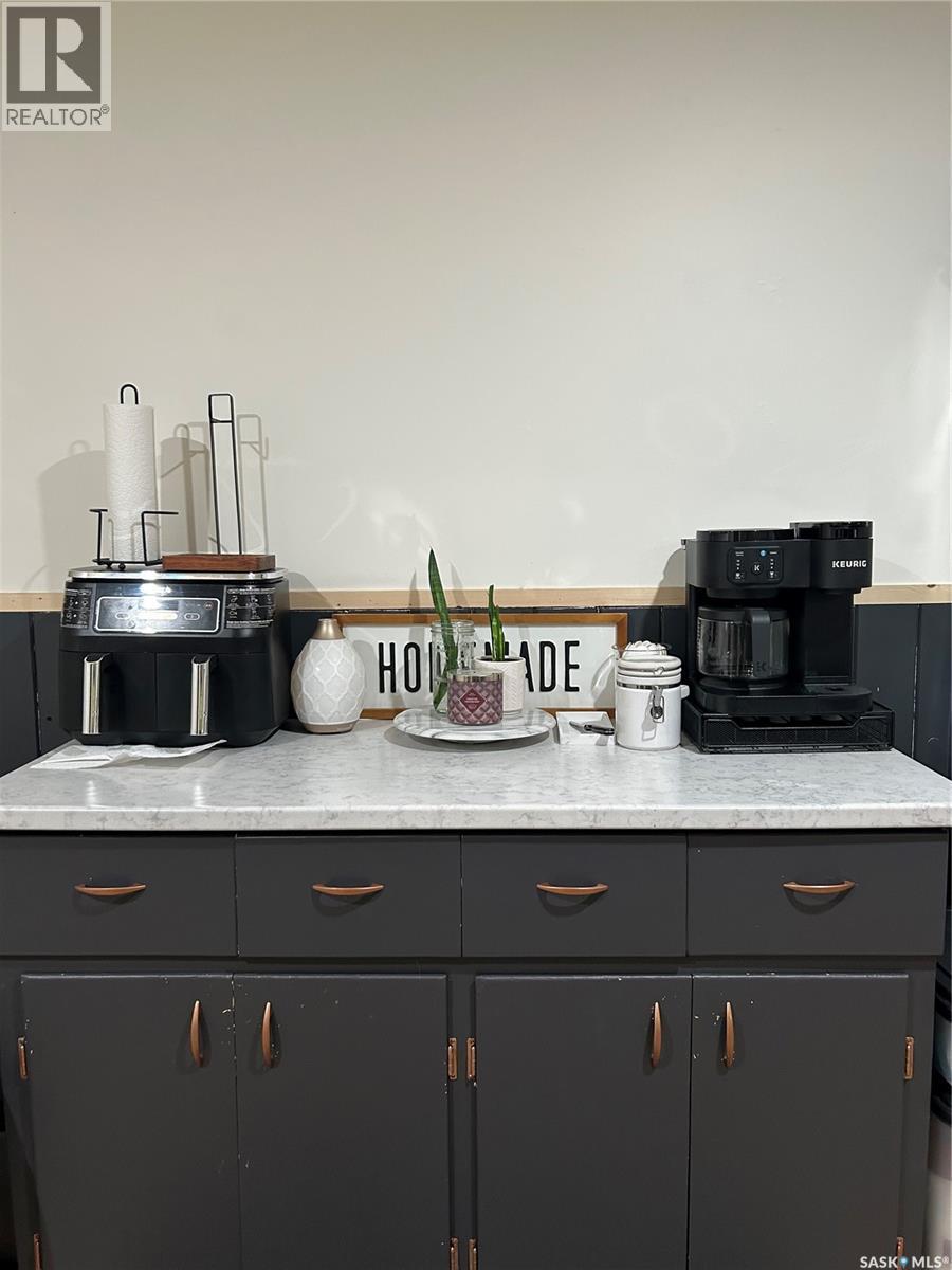 816 8Th Avenue, Rosthern, SK - Indoor Photo Showing Kitchen