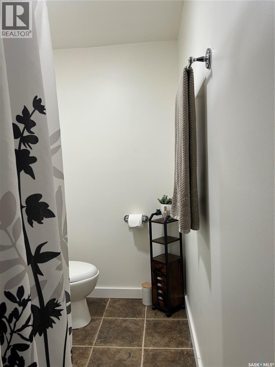 816 8Th Avenue, Rosthern, SK - Indoor Photo Showing Bathroom