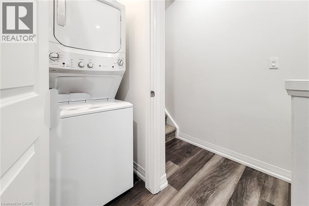 575 Woodward Avenue, Hamilton, ON - Indoor Photo Showing Laundry Room
