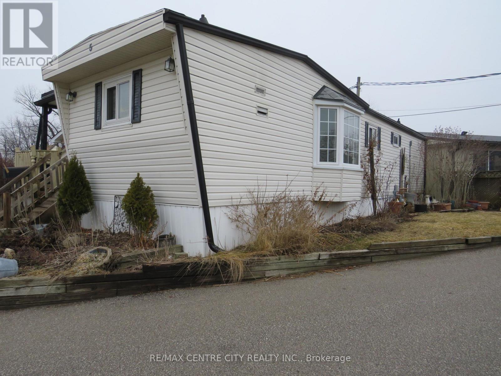 5 - 198 Springbank Drive, London South (South D), ON - Outdoor