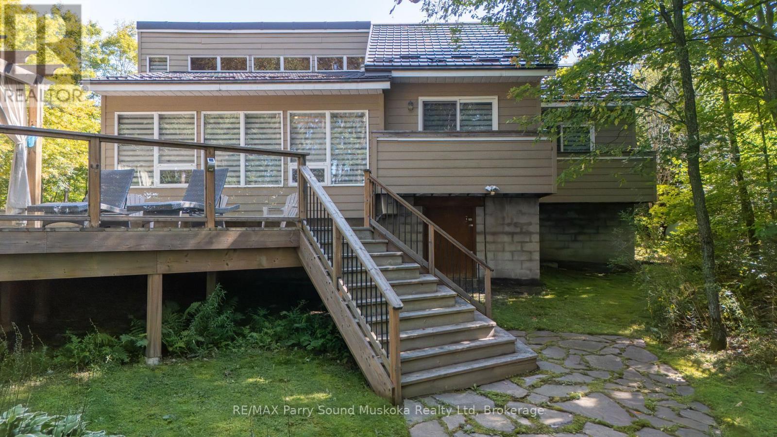 587 Centre Road, Mckellar, ON - Outdoor With Deck Patio Veranda
