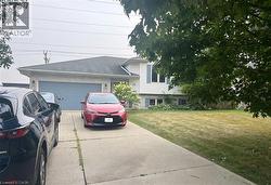 14 OLD ORCHARD Glen Unit# upper Woodstock, ON N4V 1G2