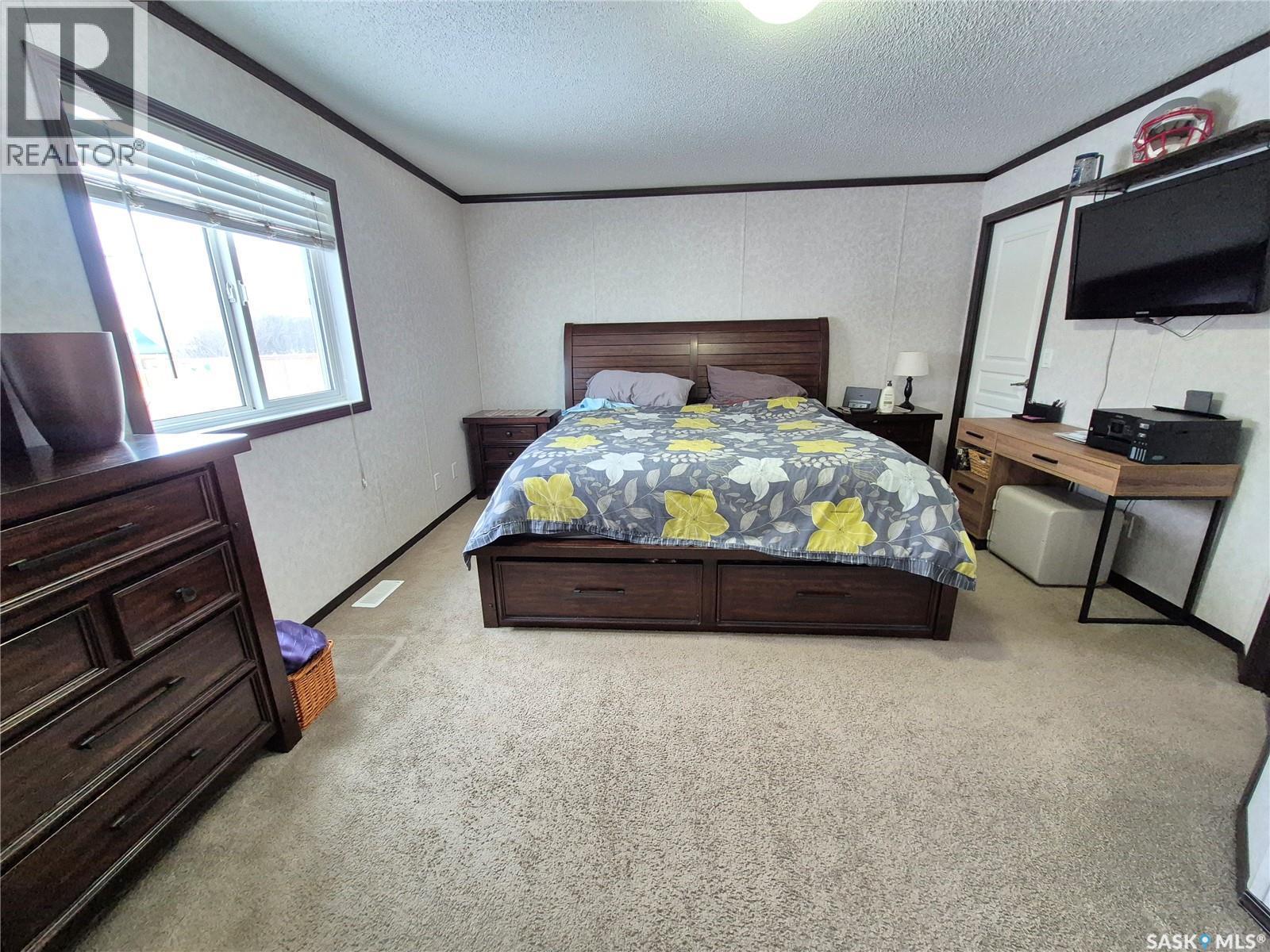 151 2Nd Avenue, Bengough, SK - Indoor Photo Showing Bedroom