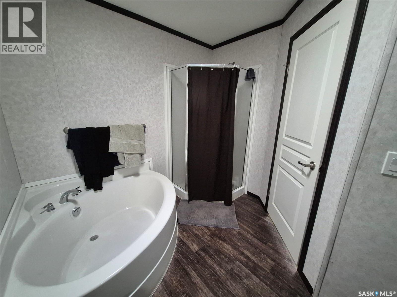 151 2Nd Avenue, Bengough, SK - Indoor Photo Showing Bathroom