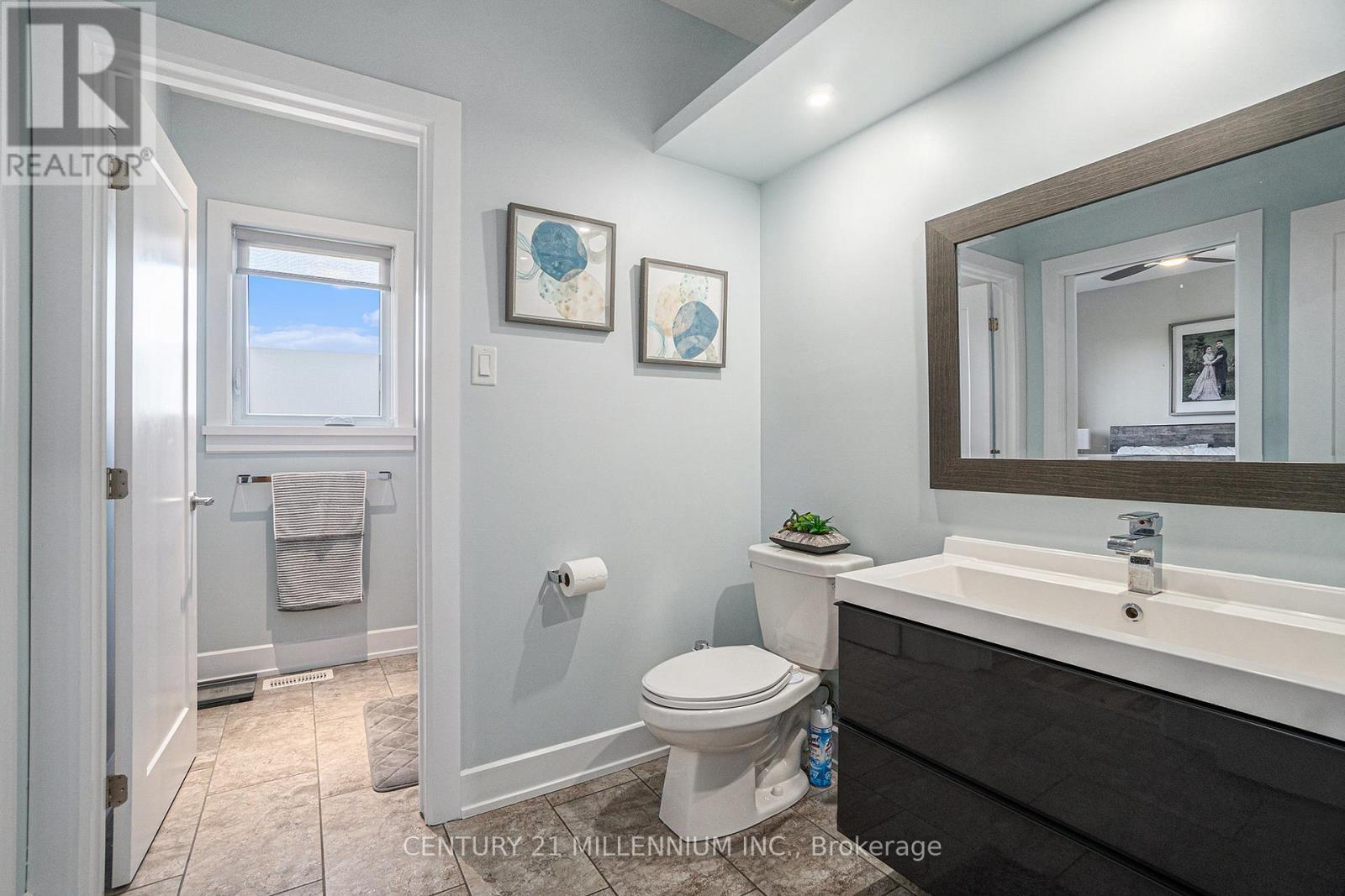 6470 Apple Orchard Road, Ottawa, ON - Indoor Photo Showing Bathroom
