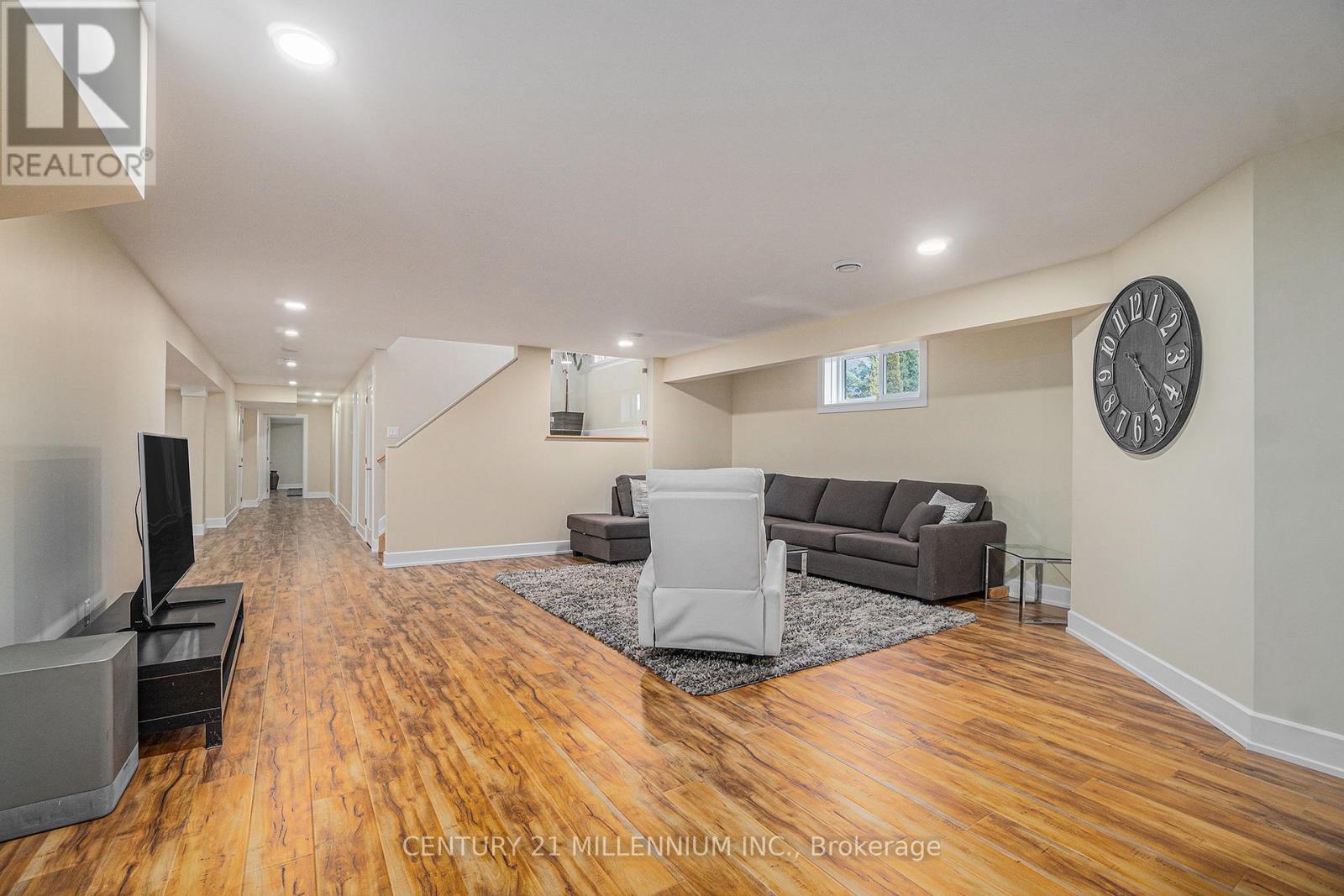 6470 Apple Orchard Road, Ottawa, ON - Indoor