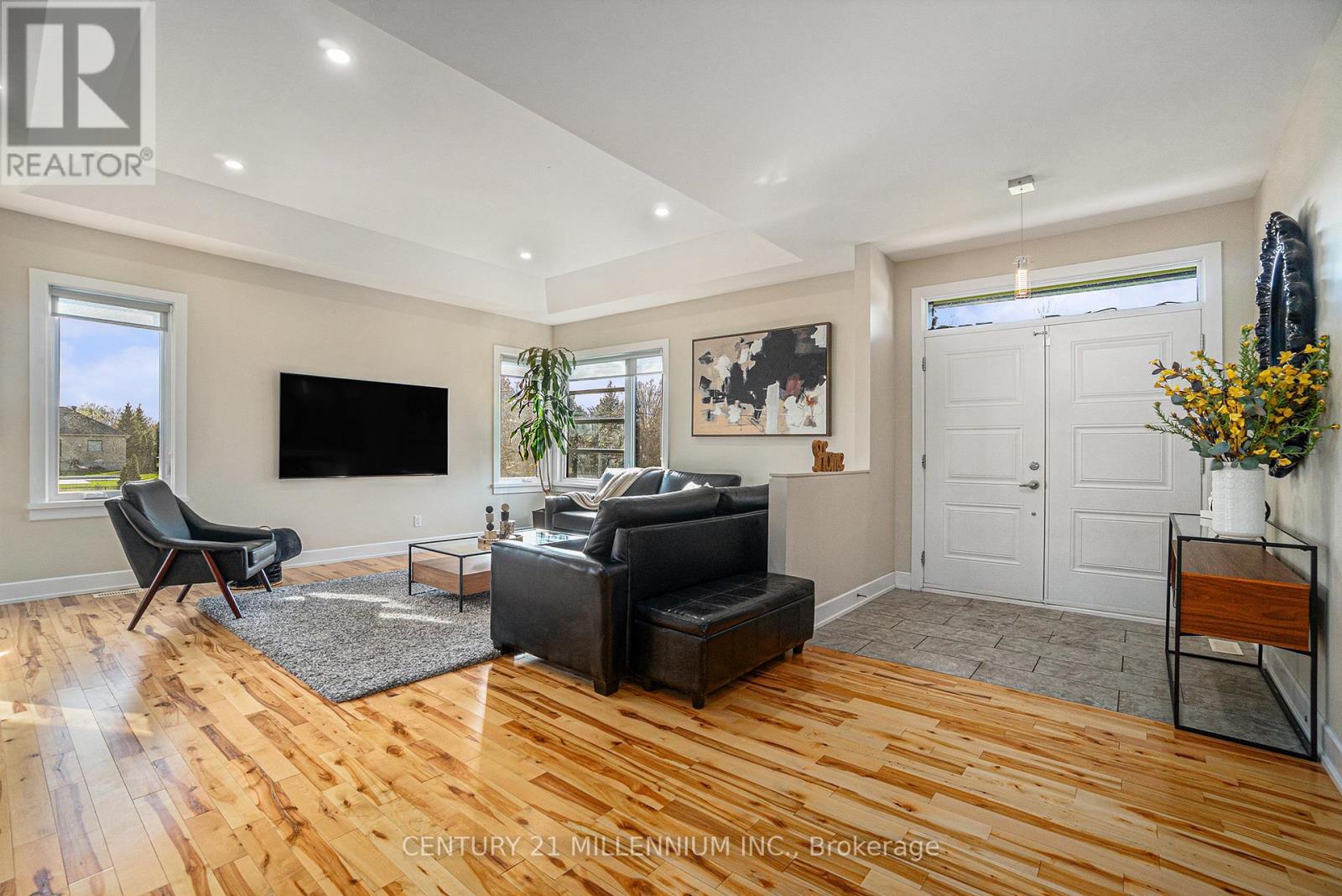 6470 Apple Orchard Road, Ottawa, ON - Indoor Photo Showing Other Room