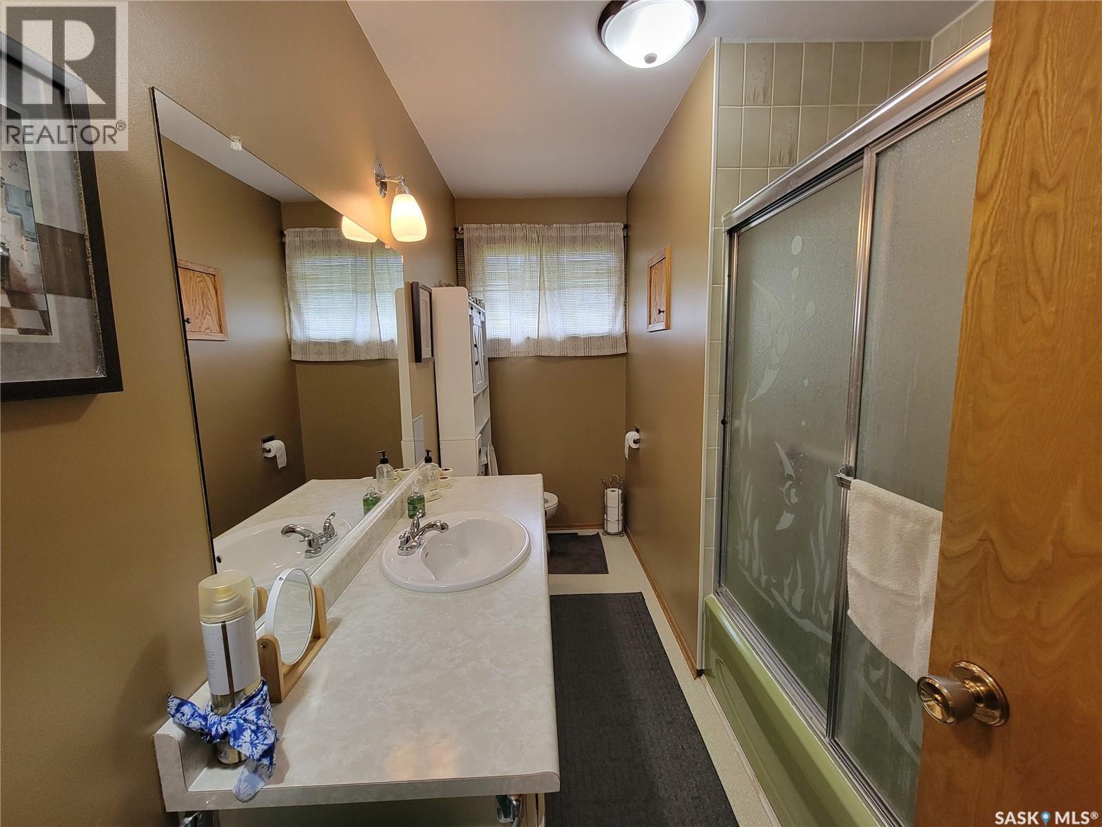 102 Jubilee Bay, Unity, SK - Indoor