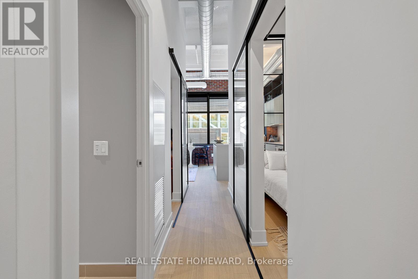 207 - 150 Logan Avenue, Toronto, ON -