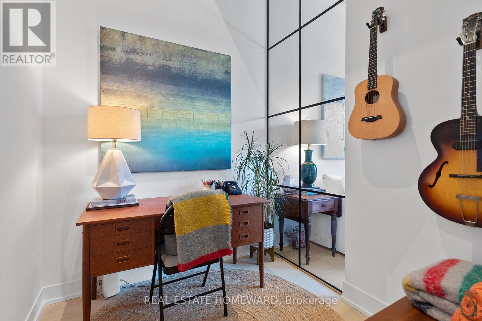 Office Area with high glass windows - 207 - 150 Logan Avenue, Toronto, ON - Indoor Photo Showing Office