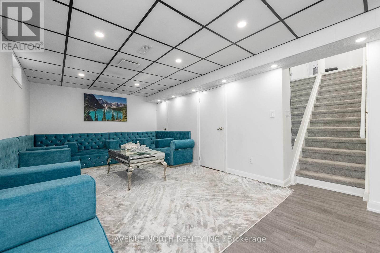 2007 Tawney Road, Ottawa, ON - Indoor Photo Showing Other Room