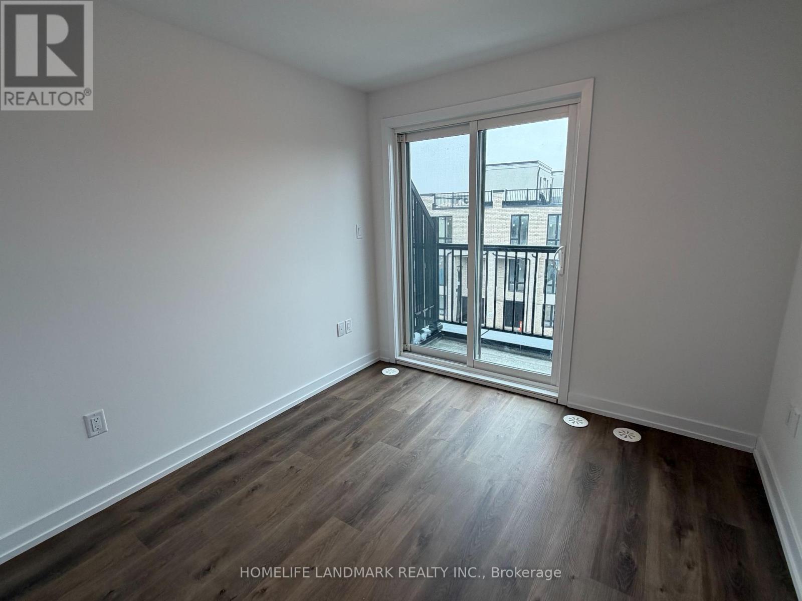 205 - 3 Bancroft Lane, Richmond Hill, ON - Indoor Photo Showing Other Room