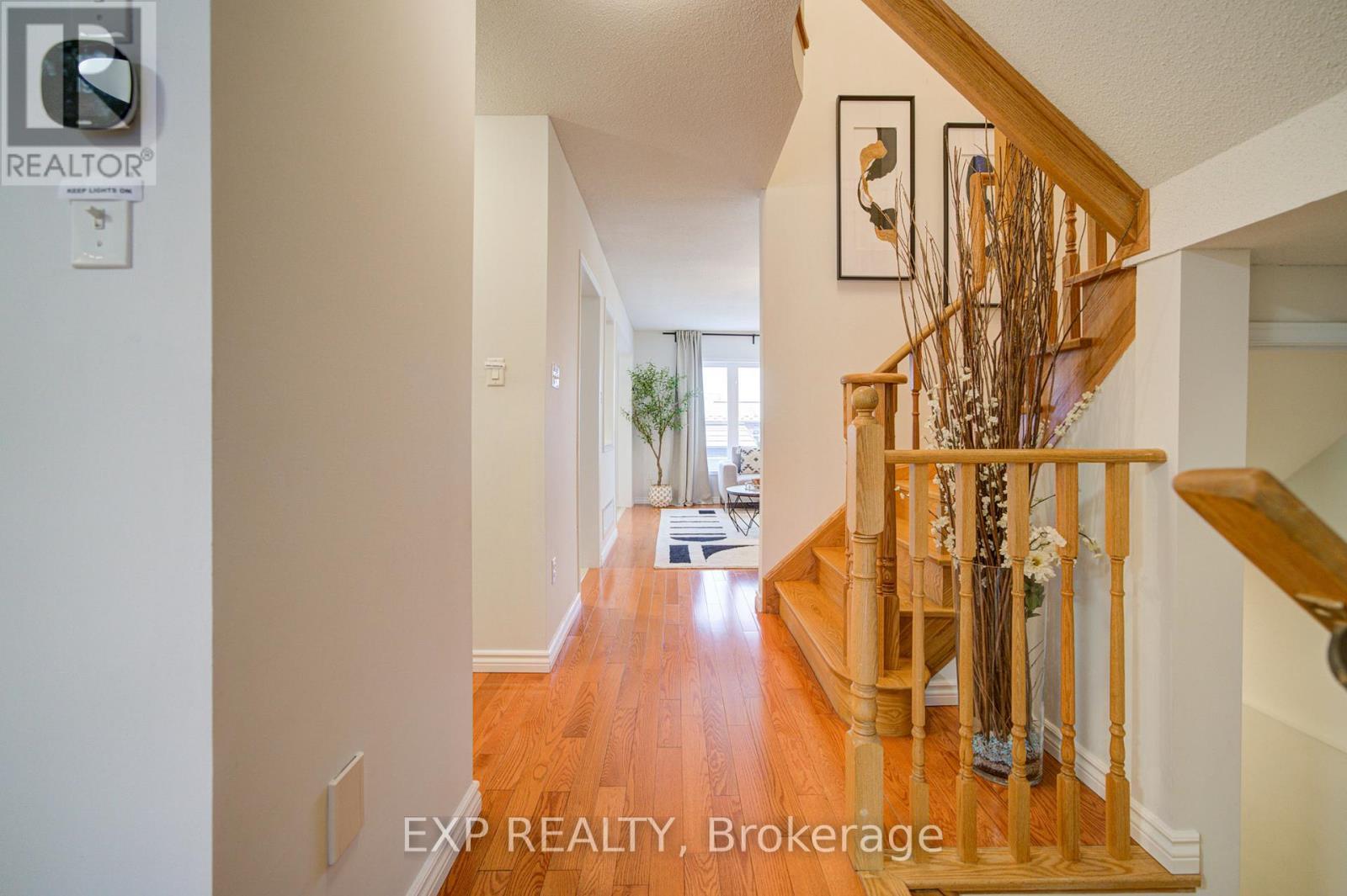 21 Westcliffe Crescent, Richmond Hill, ON - Indoor Photo Showing Other Room
