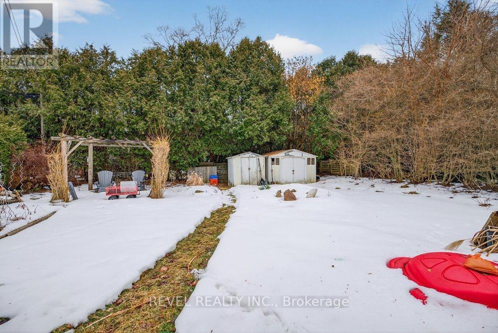 399 Pepper Drive, Burlington, ON - Outdoor