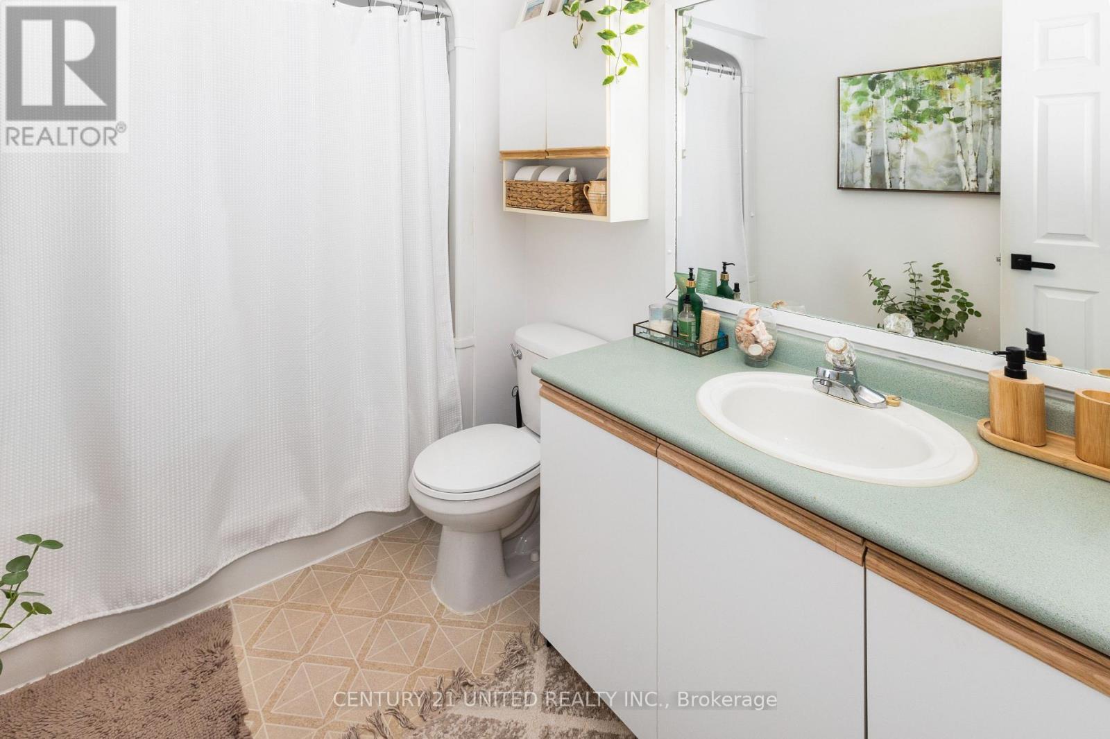 1455 Glenforest Crescent, Peterborough (Monaghan Ward 2), ON - Indoor Photo Showing Bathroom
