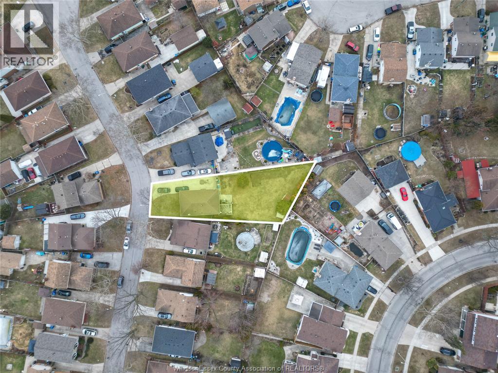 9606 Avery Lane, Windsor, ON - Other