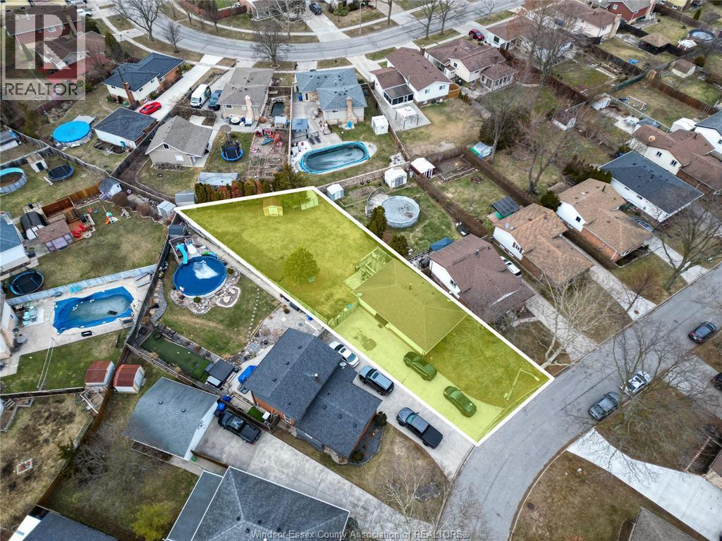 9606 Avery Lane, Windsor, ON - Other