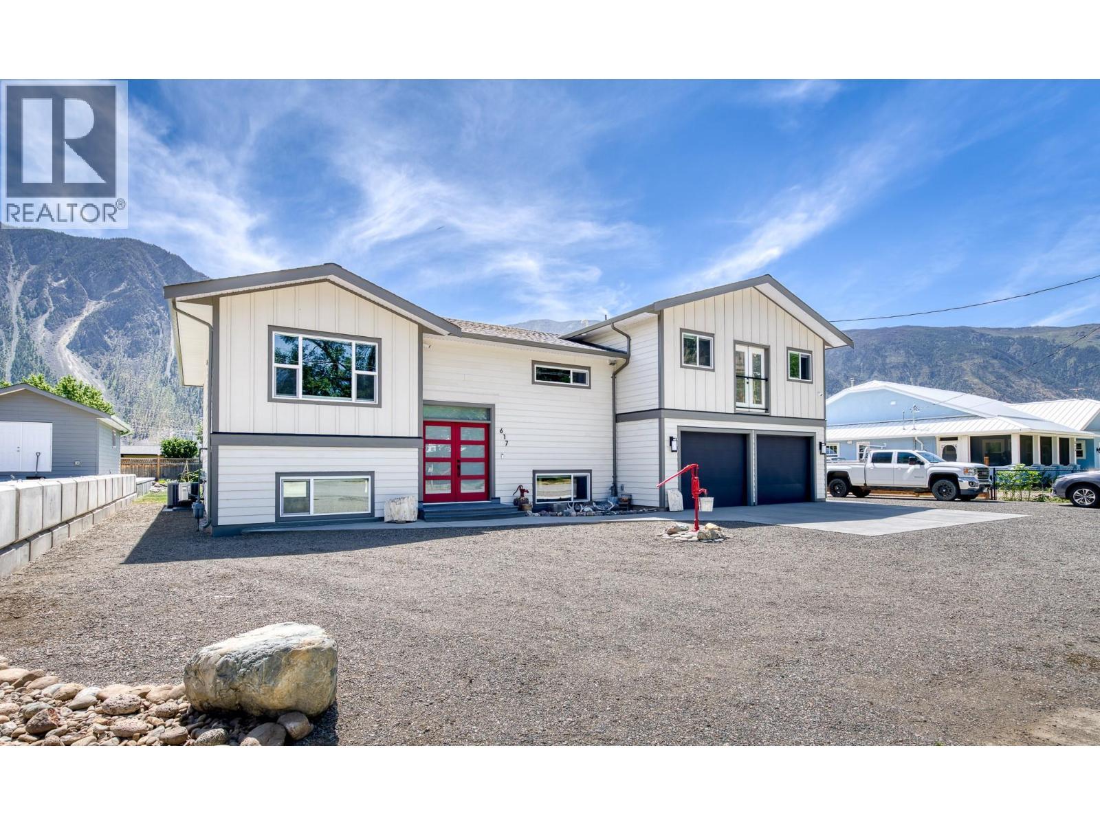 617 2Nd Avenue, Keremeos, BC - Outdoor