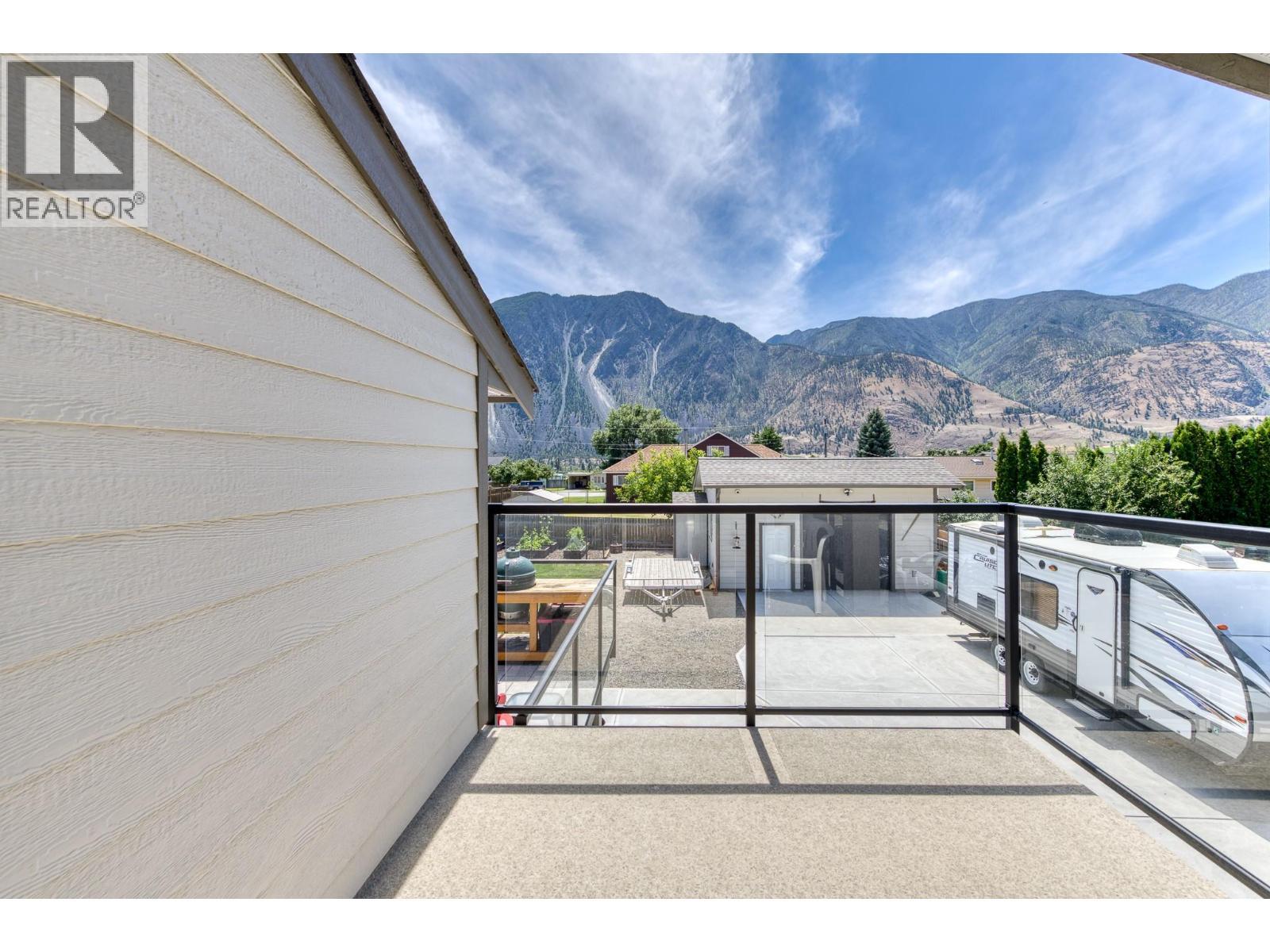617 2Nd Avenue, Keremeos, BC - Outdoor