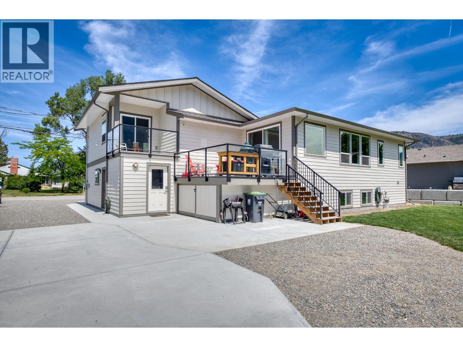617 2Nd Avenue, Keremeos, BC - Outdoor