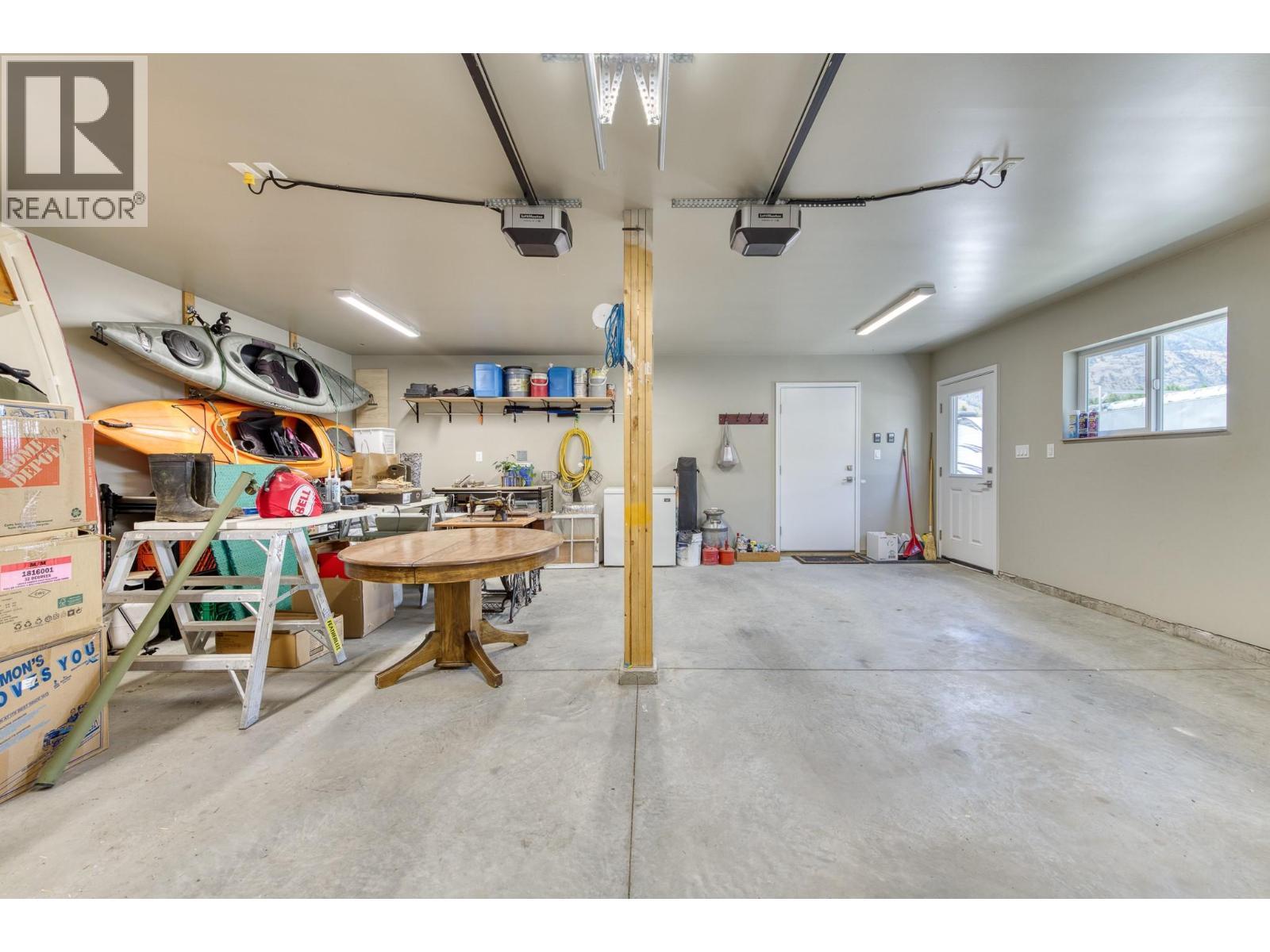 617 2Nd Avenue, Keremeos, BC - Indoor