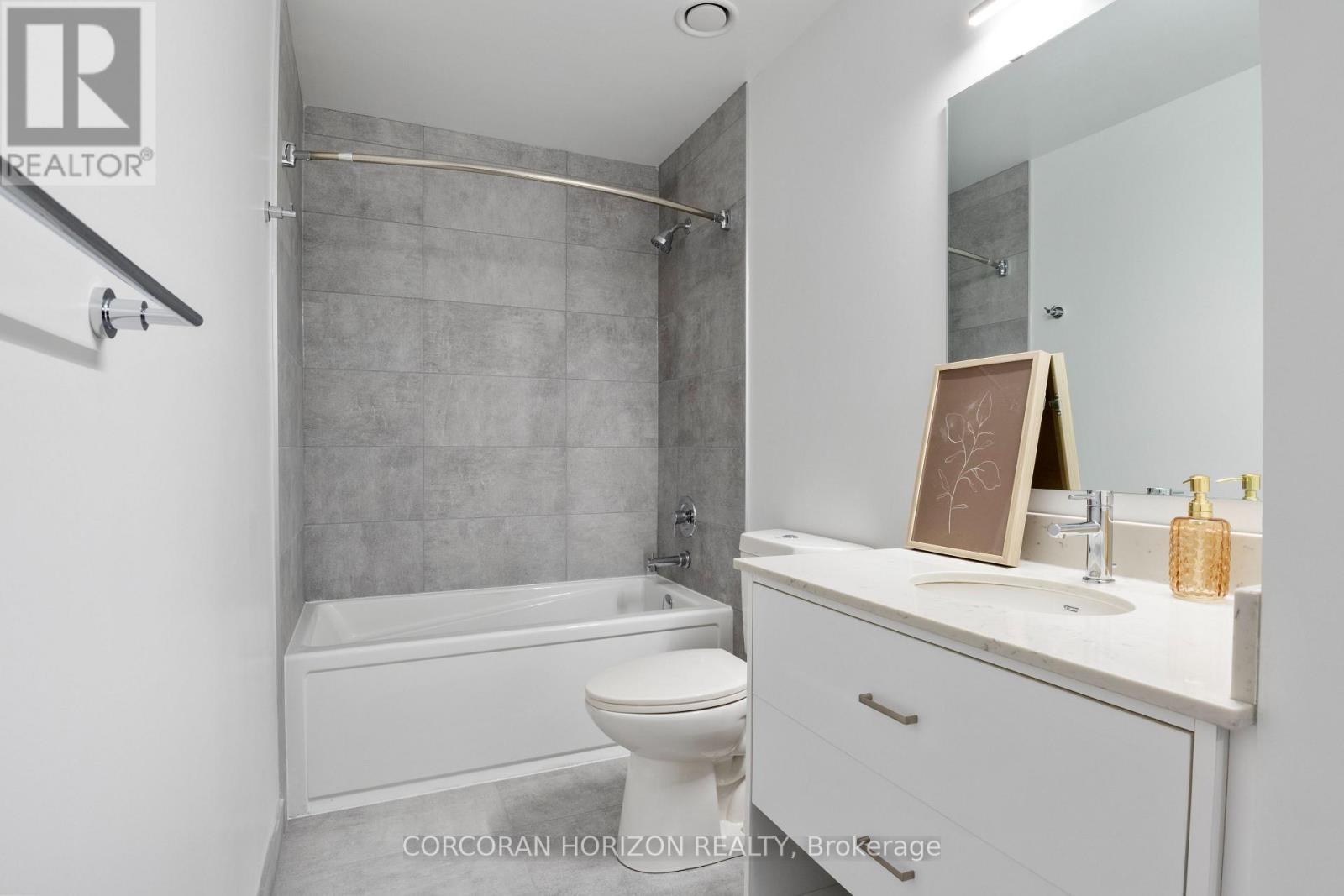 1905 - 50 Grand Avenue S, Cambridge, ON - Indoor Photo Showing Bathroom