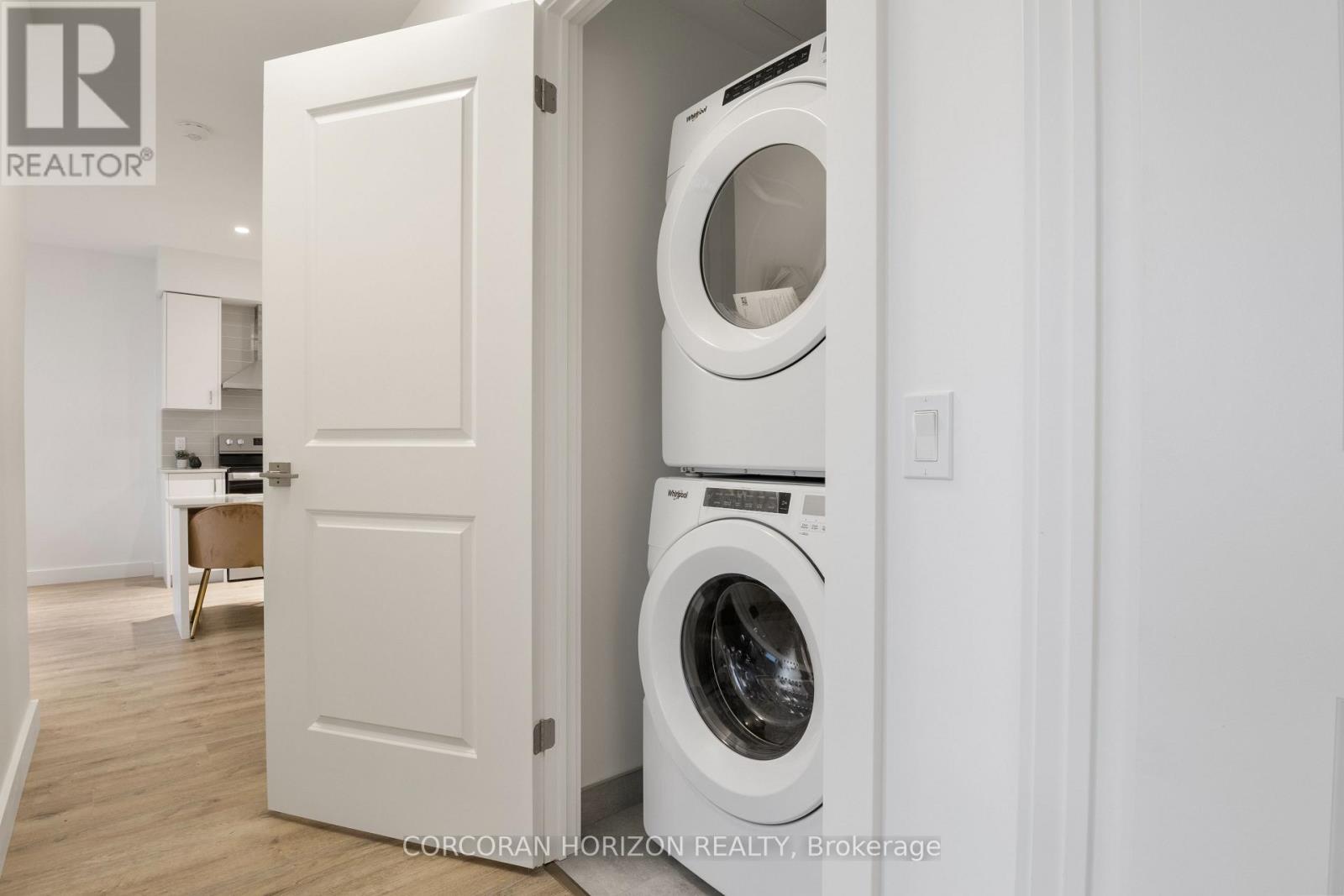 1905 - 50 Grand Avenue S, Cambridge, ON - Indoor Photo Showing Laundry Room