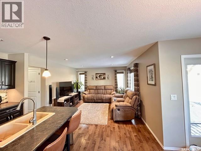 5245 Canuck Crescent, Regina, SK - Indoor