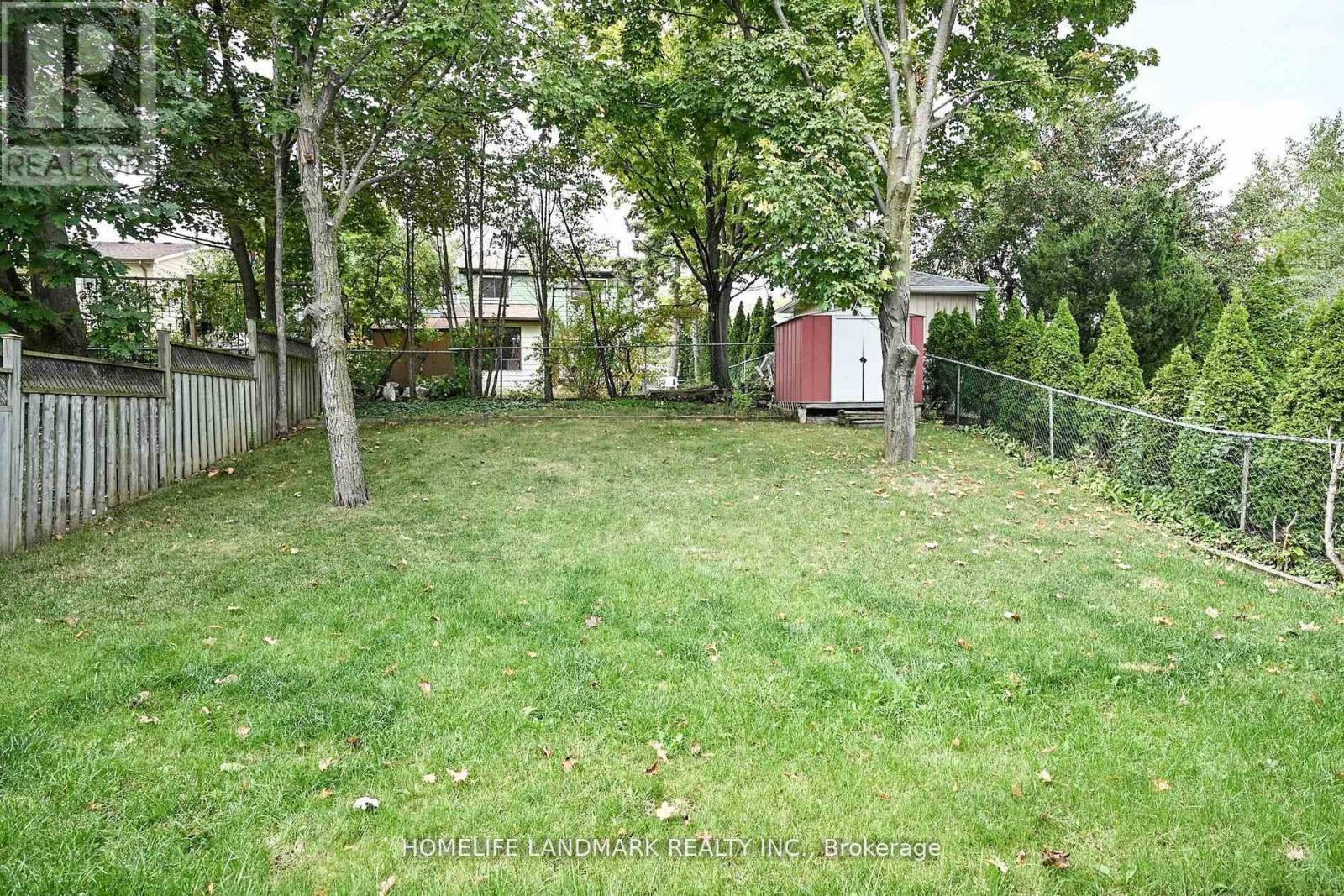 2203 Council Ring Road, Mississauga, ON - Outdoor