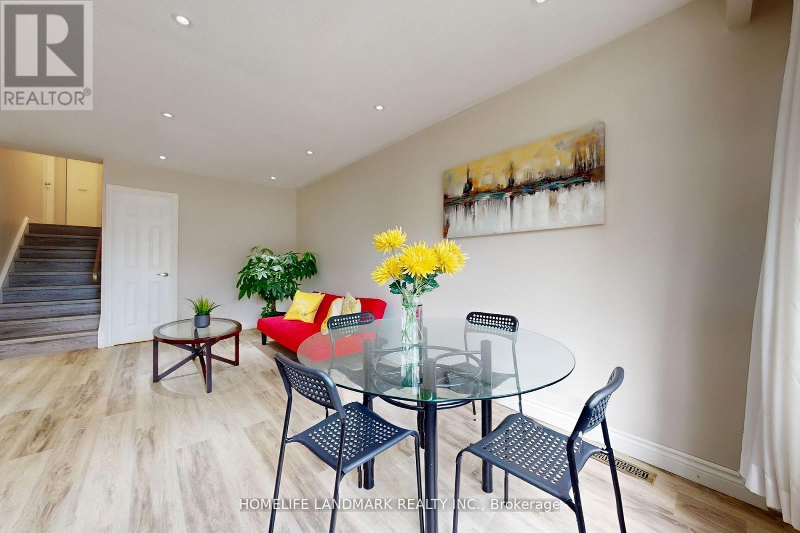 2203 Council Ring Road, Mississauga, ON - Indoor Photo Showing Dining Room