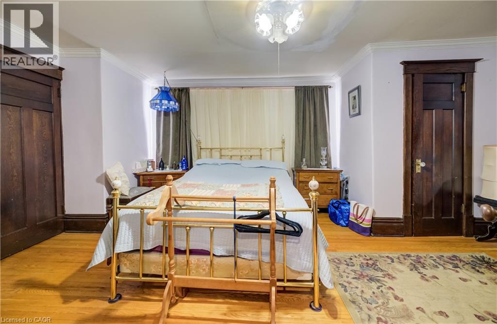 bedroom 2 - 12 Leinster Avenue S, Hamilton, ON - Indoor Photo Showing Other Room