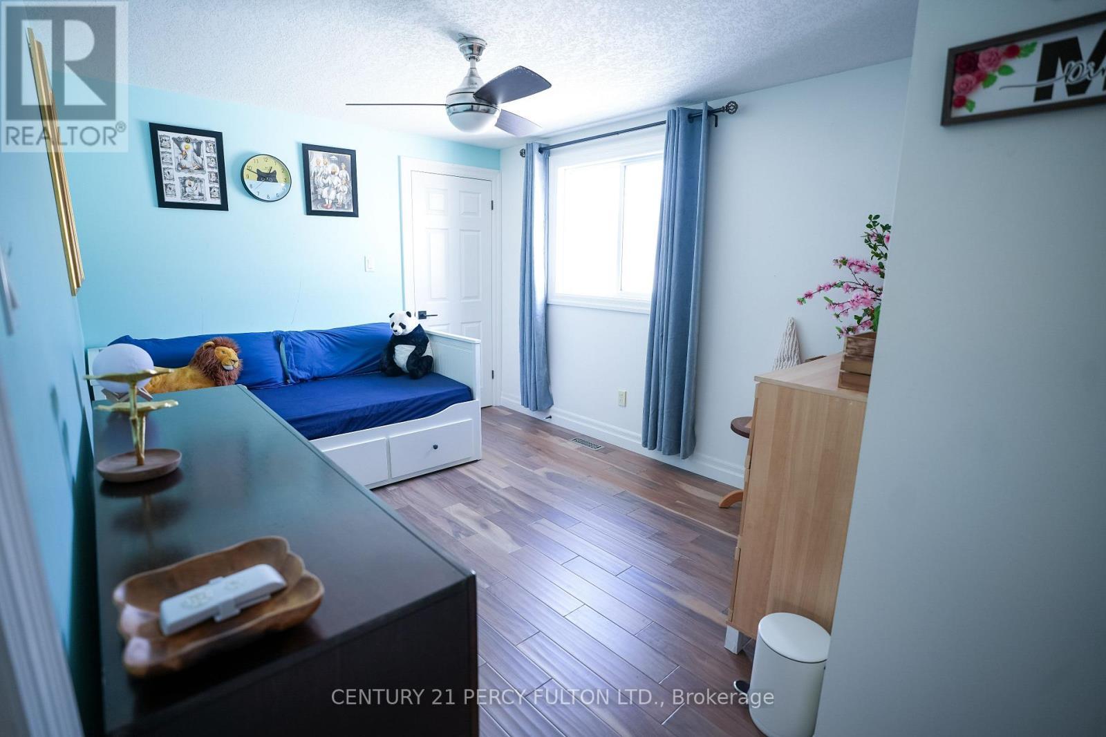 Second Room - 333 Rosette Drive, Waterloo, ON - Indoor