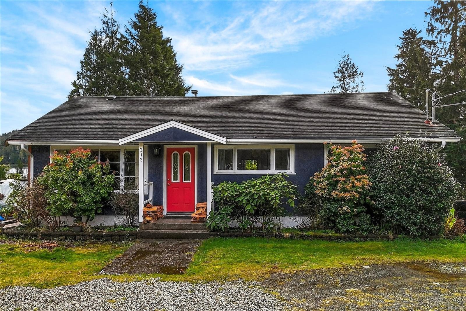 212 Albion Cres, Ucluelet, BC
