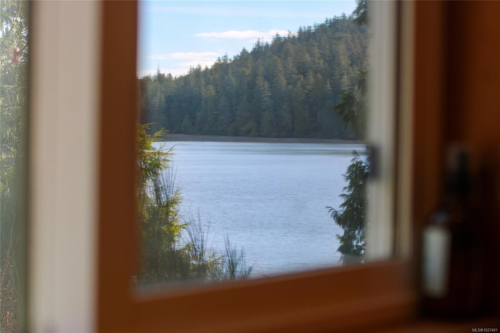 212 Albion Cres, Ucluelet, BC