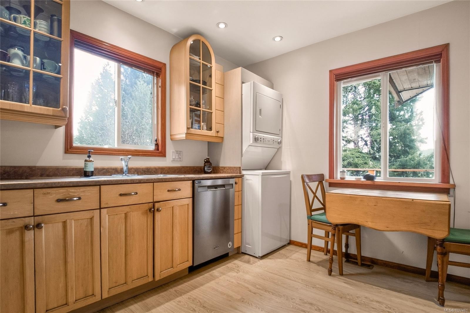 212 Albion Cres, Ucluelet, BC