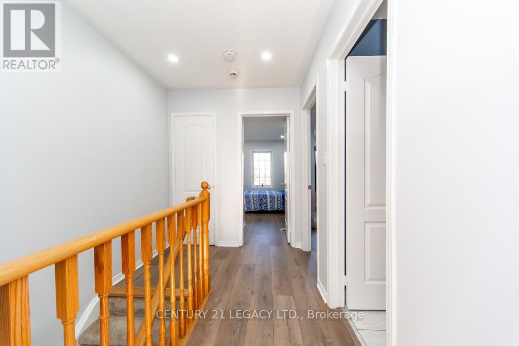 28 Oakins Lane, Ajax, ON - Indoor Photo Showing Other Room
