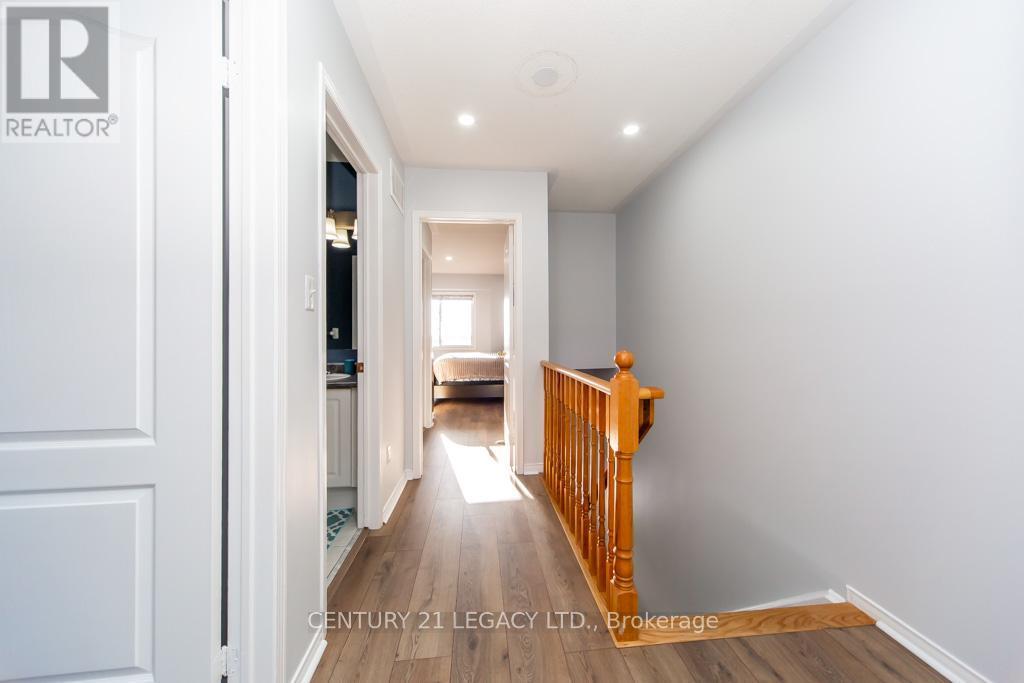 28 Oakins Lane, Ajax, ON - Indoor Photo Showing Other Room