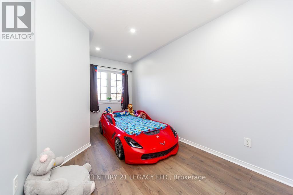 28 Oakins Lane, Ajax, ON - Indoor