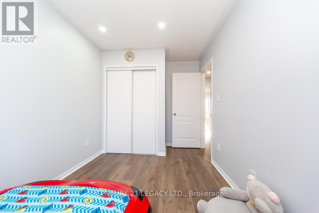 28 Oakins Lane, Ajax, ON - Indoor